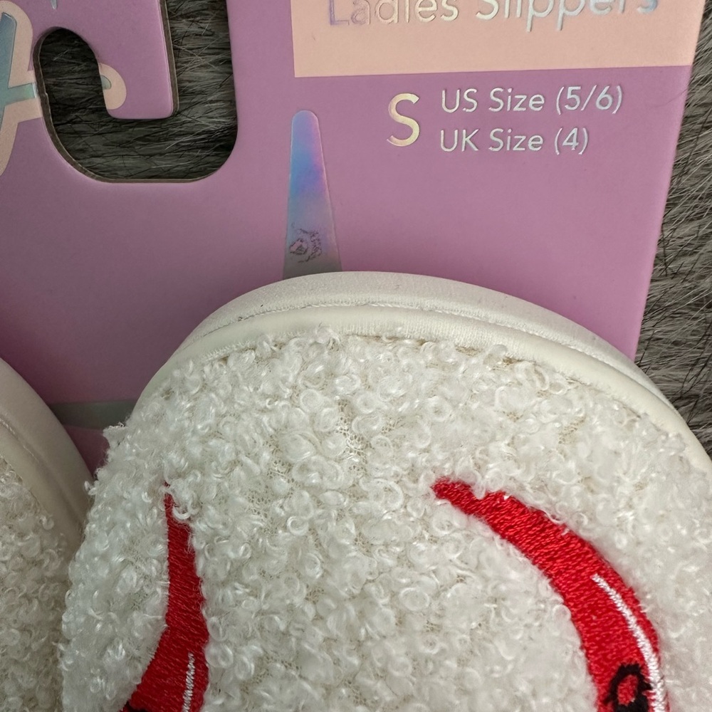 White Chili Pepper Slippers - Picture 2 of 9
